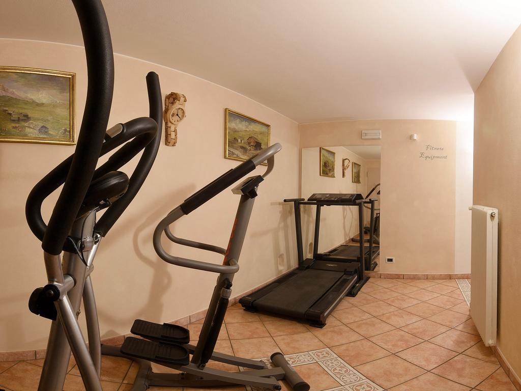 Apart Residence Rautal ***S San Vigilio Di Marebbe Bagian luar foto